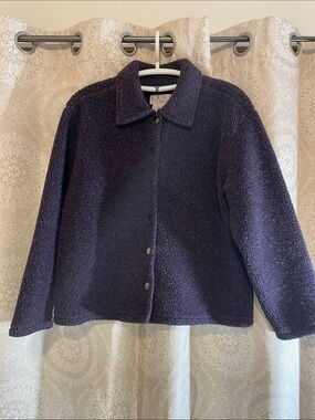 Women’s Real Comfort Size Medium Dark Purple Snap Coat.